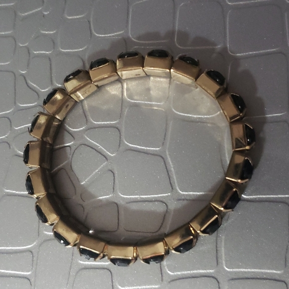 Bracelet - Picture 2 of 6